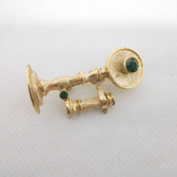 Vintage Gold-Toned Old Fashioned Rotary Telephone Brooch With Green Rhinestones - Picture 9 of 11